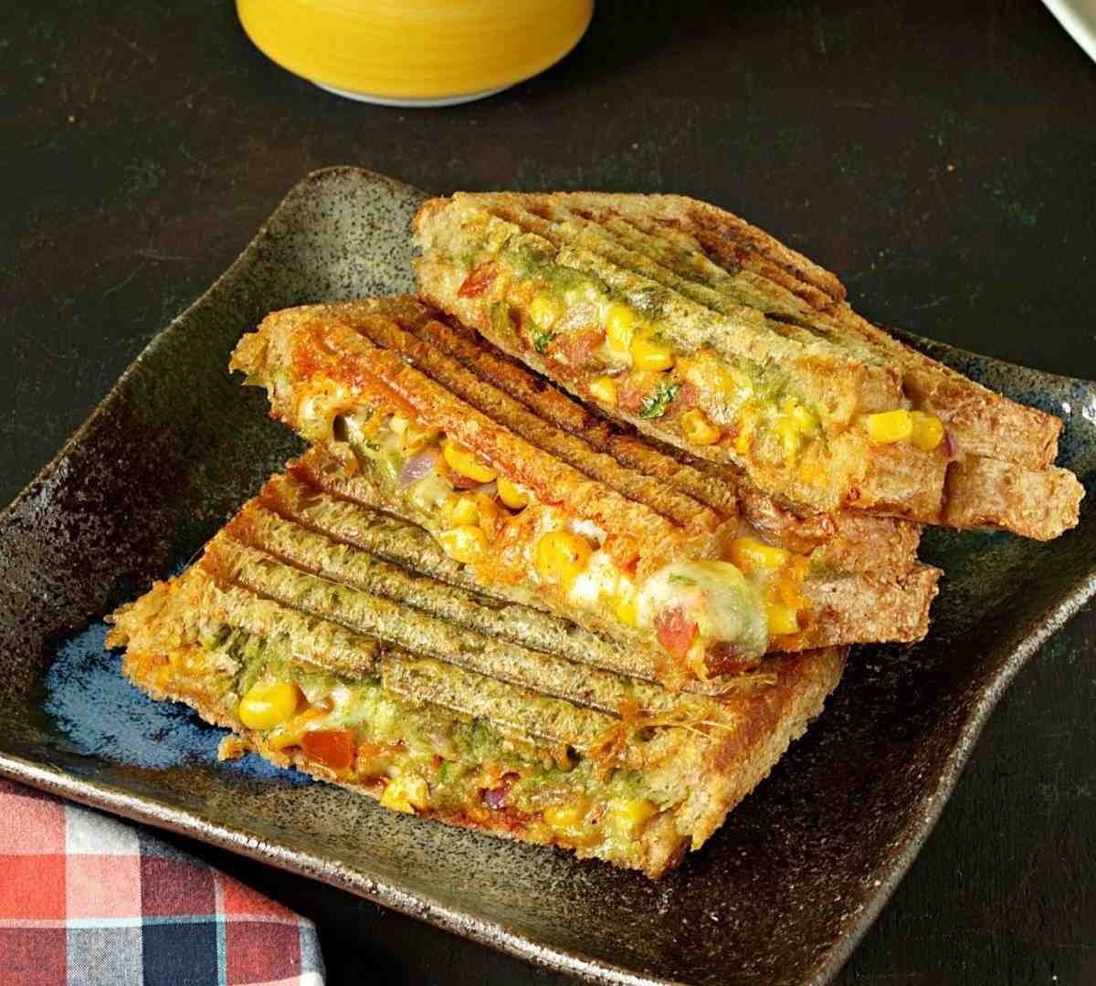 Makhani Corn Sandwich SR